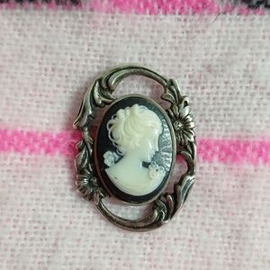 Elegant Silver and Black Cameo Brooch